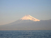 西浦沖から見る富士山